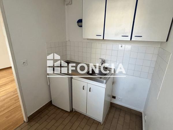 Location Studio 30.8 m² - RESIDENCE MADELEINE PARC Orleans 45000