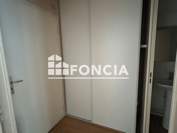 Location Studio 30.8 m² - RESIDENCE MADELEINE PARC Orleans 45000