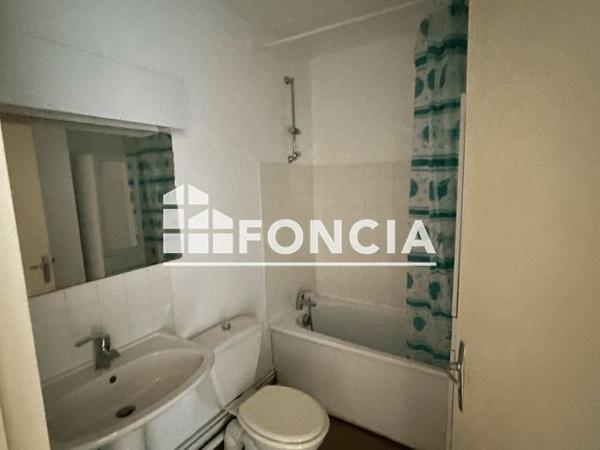 Location Studio 30.8 m² - RESIDENCE MADELEINE PARC Orleans 45000