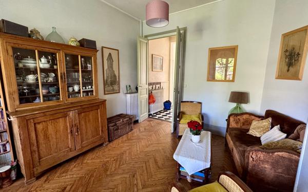 Maison à vendre    6 pièces • 169 m2 Bordeaux