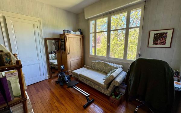 Maison à vendre    6 pièces • 169 m2 Bordeaux