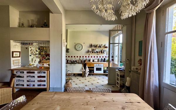 Maison à vendre    6 pièces • 169 m2 Bordeaux