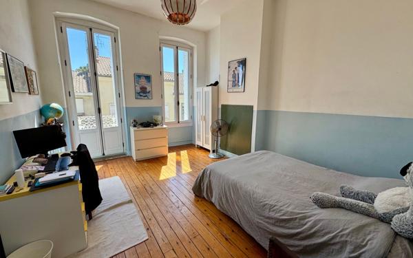 Maison à vendre    6 pièces • 169 m2 Bordeaux