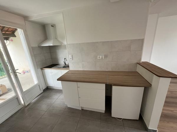 Appartement à louer 550 € CC Angoulême 2 p 28 m² DPE E