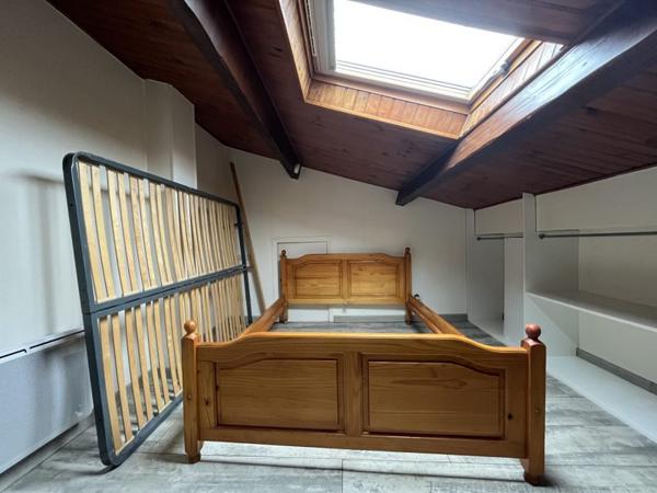 Appartement à louer 550 € CC Angoulême 2 p 28 m² DPE E