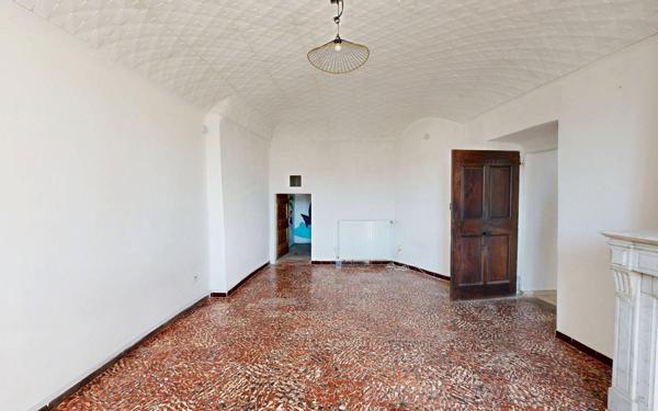 Maison à louer    3 pièces •  Saint-Alban-Auriolles