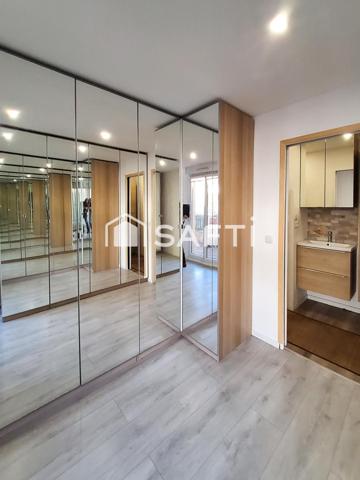 Clamart Appartement T5 proche Tram T6 et de toutes commodités.
