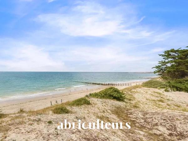 Grande villa de 200m² en front de mer Très belle parcelle aux multiples possibilités en vente à L'Épine (85740)