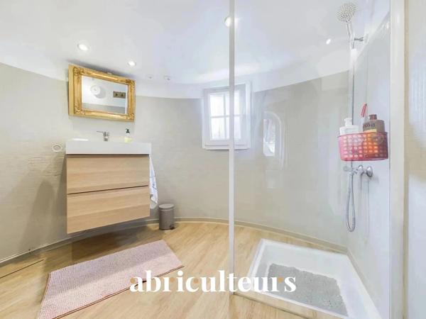 Grande villa de 200m² en front de mer Très belle parcelle aux multiples possibilités en vente à L'Épine (85740)