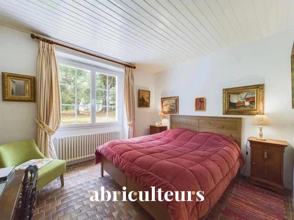 Grande villa de 200m² en front de mer Très belle parcelle aux multiples possibilités en vente à L'Épine (85740)