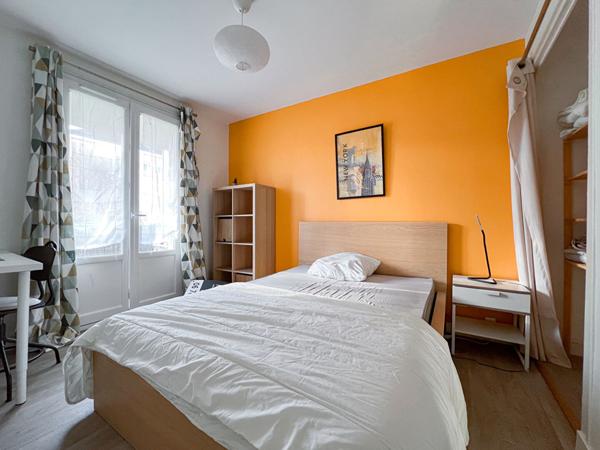 ANGERS Strasbourg - Appartement T4 de 3 chambres avec balcon, stationnement, cave et grenier !