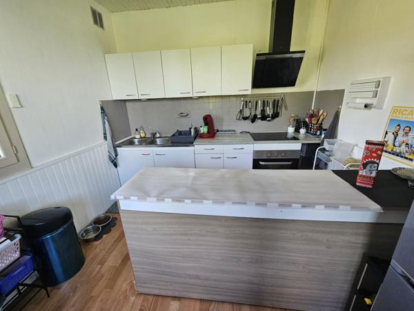 Maison sur sous-sol total avec locataire
