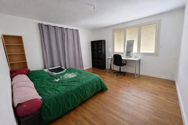 Maison sur sous-sol total avec locataire