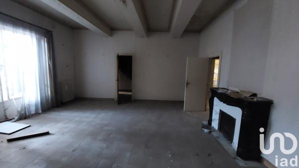 Maison 18 pièces de 508 m² à Beauvoisin (30640)