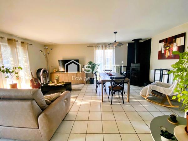 Plain pied, proche commodités, quartier calme à Parempuyre