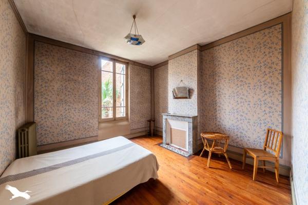 Immeuble à vendre |  Valence |  618 m²