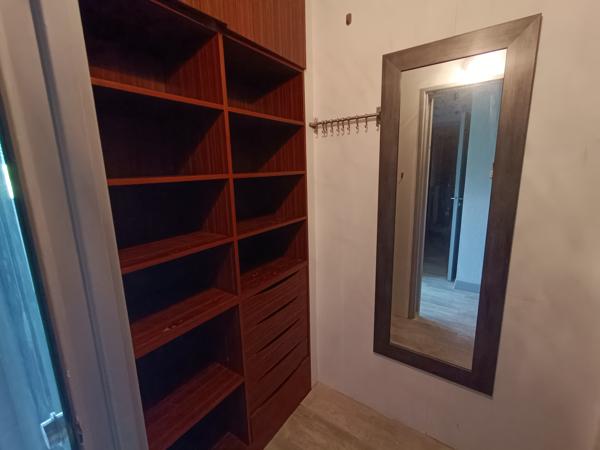Appartement
         2 pièces
        - 53 m² 165 000 € *