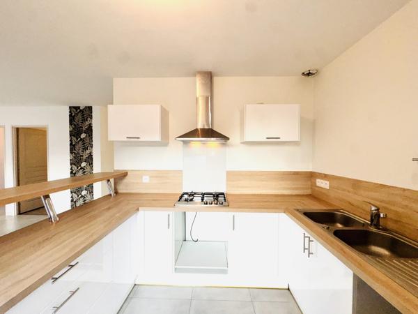 Maison BBC T5 de plain-pied 102 m²- Terrasse et garage - BEURE