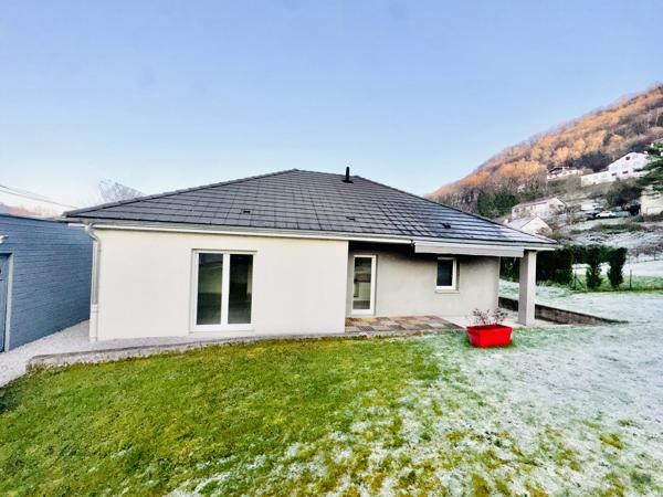 Maison BBC T5 de plain-pied 102 m²- Terrasse et garage - BEURE