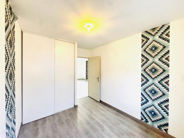 Maison BBC T5 de plain-pied 102 m²- Terrasse et garage - BEURE