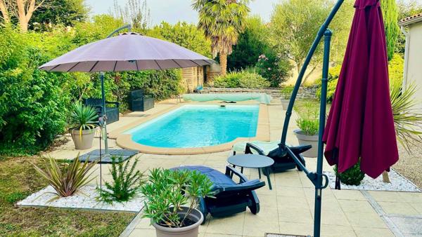 CHAURAY MAISON 4CH AVEC JARDIN, DÉPENDANCE ET PISCINE