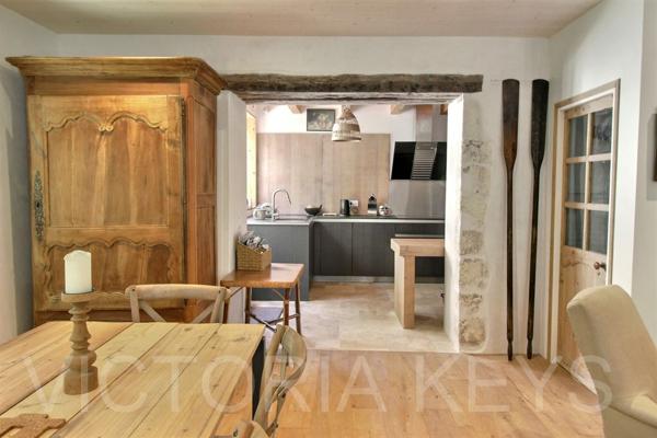 Maison rénovée à vendre à Saint-Martin-de-Ré – à 2 pas du port