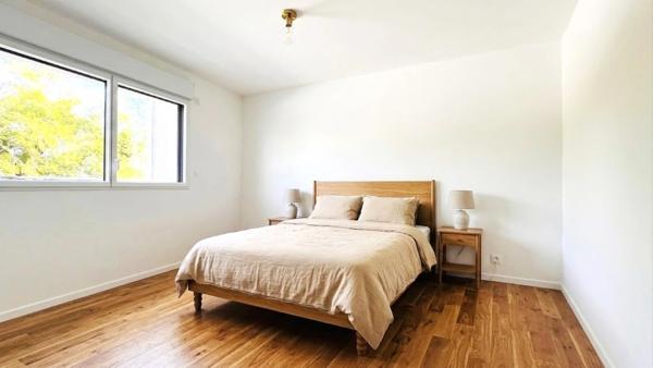 QUIMPER (29) Appartement de type 3 de 63 m² habitable - Terrasse - Jardin - une place de parking.