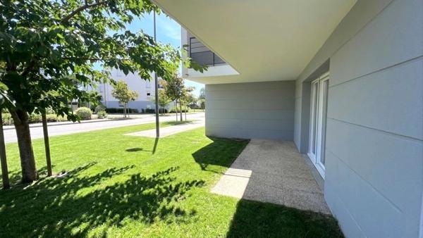 QUIMPER (29) Appartement de type 3 de 63 m² habitable - Terrasse - Jardin - une place de parking.