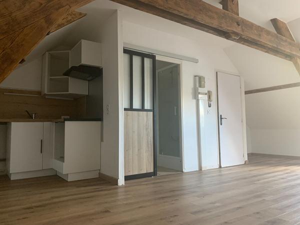 Appartement Pont Sainte Maxence 1 pièce(s) 25.07 m2