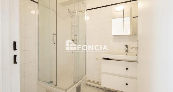 À vendre Studio 27 m² - Courbevoie 92400