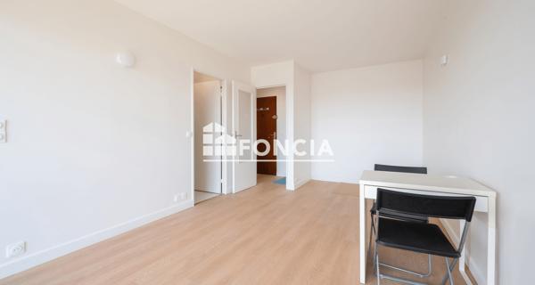 À vendre Studio 27 m² - Courbevoie 92400