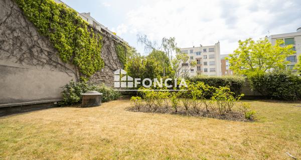 À vendre Studio 27 m² - Courbevoie 92400
