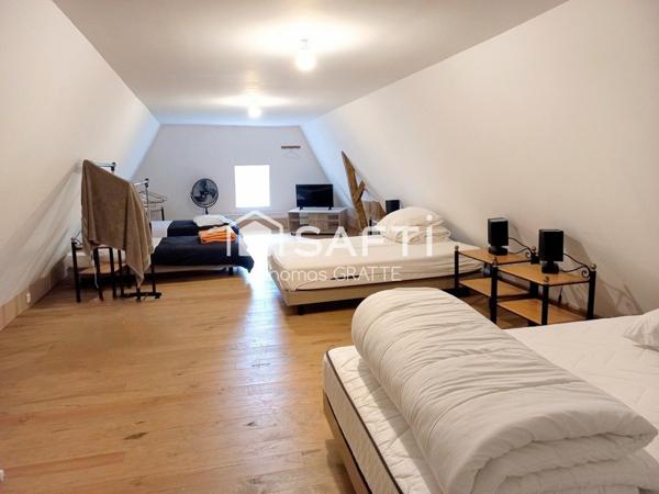 Propriété de charme avec potentiel gîtes – 263 m² habitables – 6 chambres – Dépendances