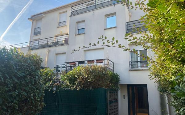 Appartement à vendre    3 pièces • 59 m2 Bagnolet