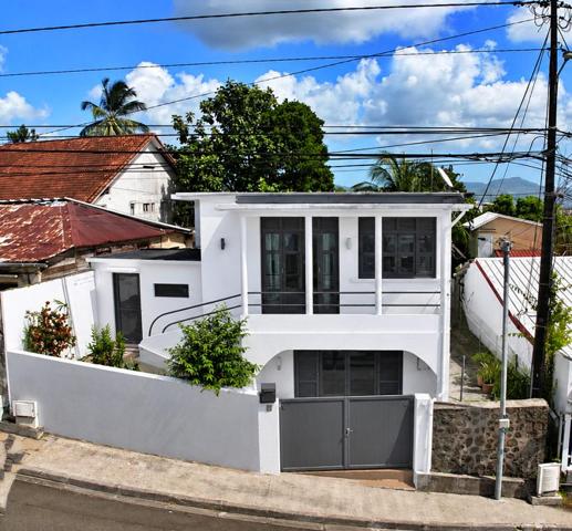 EXCLUSIVITE - FORT-DE-FRANCE - RARE 470m² - Maison 7P 119m² - 2x F2 - Idéal investisseur ou famille - 174 000