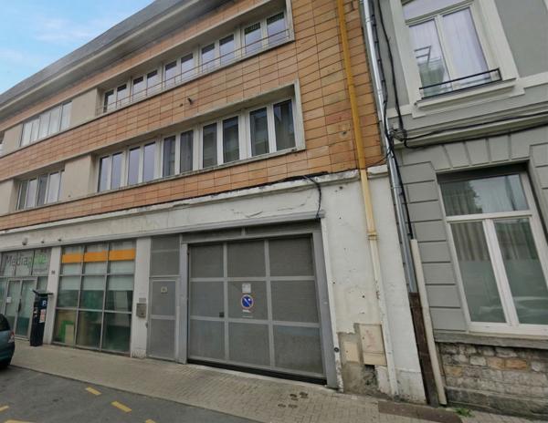 ATHN-SR123 - Places de parking sécurisées - Rue de Douai