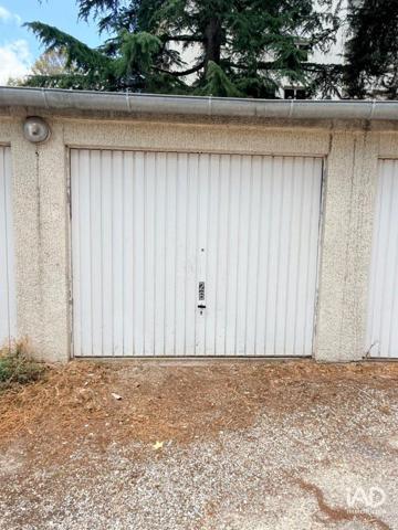 Location parking 16 m² Bordeaux