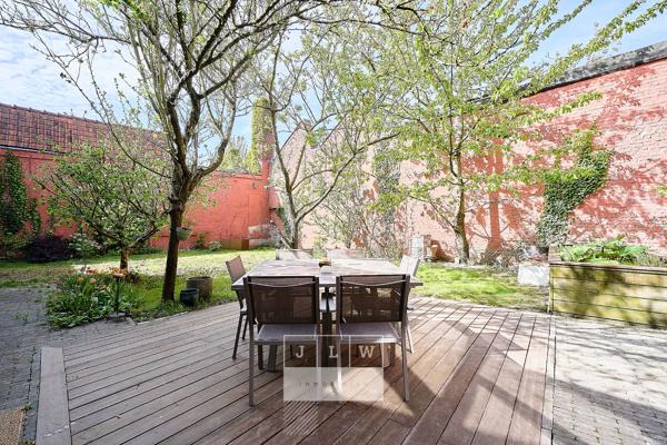 Superbe appartement avec jardin et garage