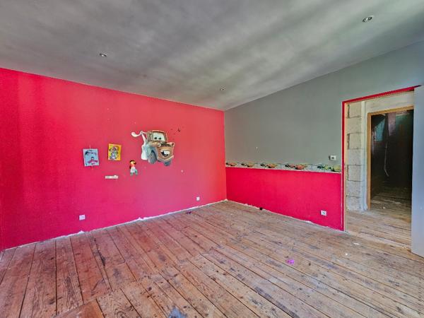 Maison à vendre Mouthiers-sur-boême 174.75 m2 5 chambres