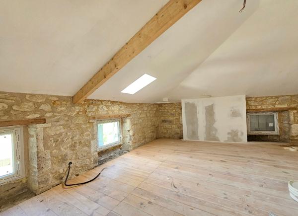 Maison à vendre Mouthiers-sur-boême 174.75 m2 5 chambres