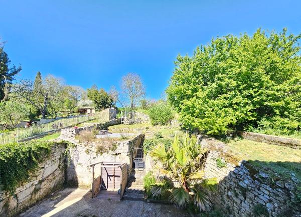 Maison à vendre Mouthiers-sur-boême 174.75 m2 5 chambres