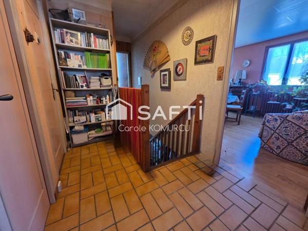 Maison individuelle de 5 pièces, 406m² terrain, sous-sol total