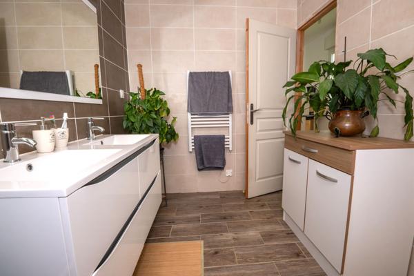 Maison 4 pièces - 123 m² Exclusivité efficity