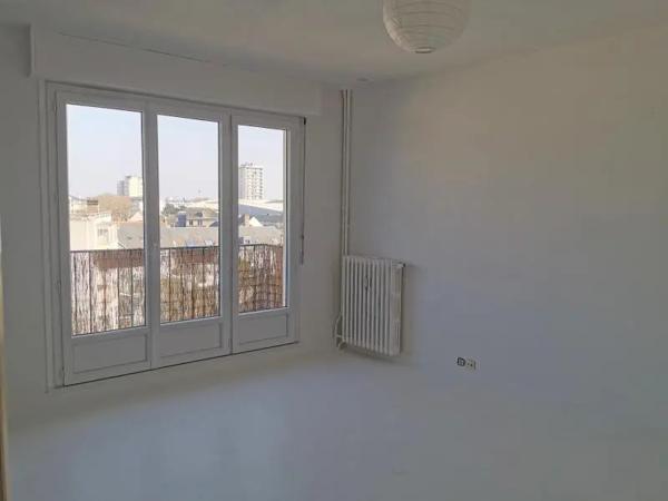 Appartement à louer 1 pièce 28.15m² Tours (37000)