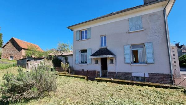 Le pescher Grande maison de bourg à rénover
