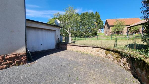 Le pescher Grande maison de bourg à rénover