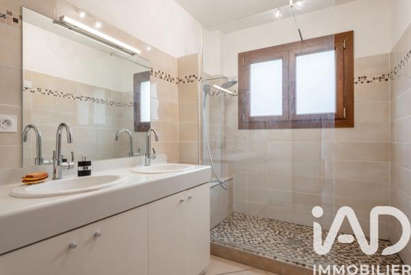Maison à vendre 5 pièces 120 m² Le Gua