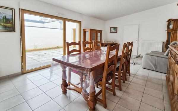 Maison à vendre    5 pièces • 93 m2 Courdimanche