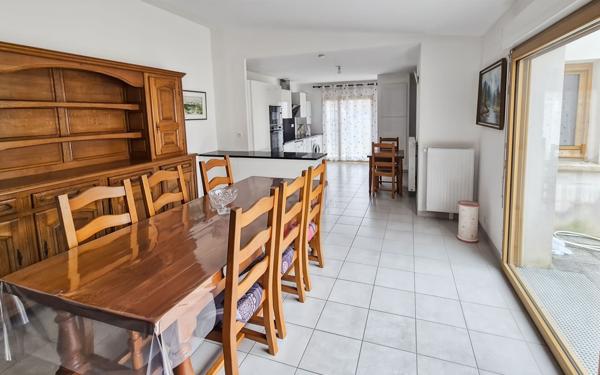 Maison à vendre    5 pièces • 93 m2 Courdimanche