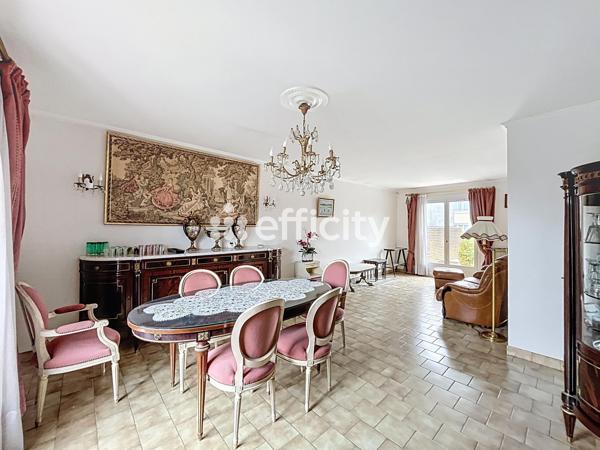 Maison 5 pièces - 85 m² Exclusivité efficity